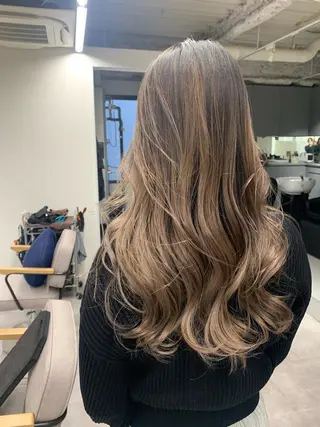 ロング ルーチェヘアー 北摂エリアNo.1のヘアスタイル
