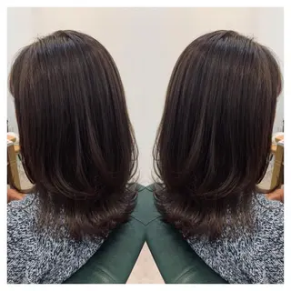 セミロング カラー 村山 茉衣のヘアスタイル