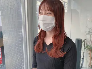 セミロング カラー タカハシ ハヤトのヘアスタイル
