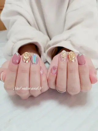 ネイル and Nのネイルデザイン