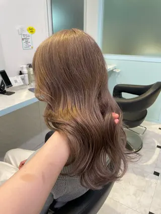 セミロング 🩷モテ髪＆透明感 🩷ミルクティー🩷のヘアスタイル