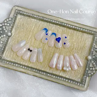 ネイル Nail salon Ehre 梅田店所属・嶋田 明日香のネイルデザイン