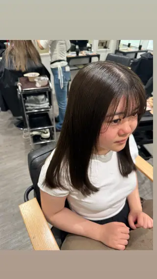 セミロング カラー 艶髪レイヤー上田 紗也🇰🇷💗のヘアスタイル