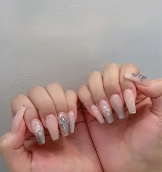 ネイル Lyna 池袋のネイルデザイン