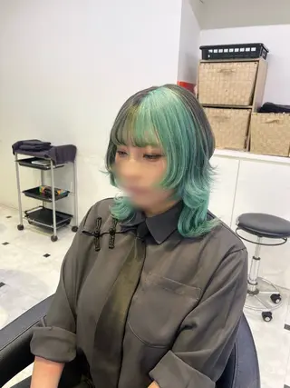 ミディアム カラー ブリーチカラー 🩵MIZUKIのヘアスタイル