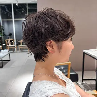 ショート パーマ Un ami  omotesando所属・Mon/ショート/パ ーマのヘアスタイル