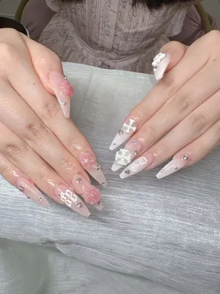 ネイル Lee Nailsのネイルデザイン