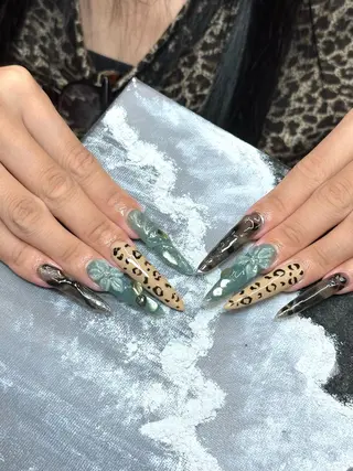 ネイル Iconic所属・Iconic Nailのネイルデザイン