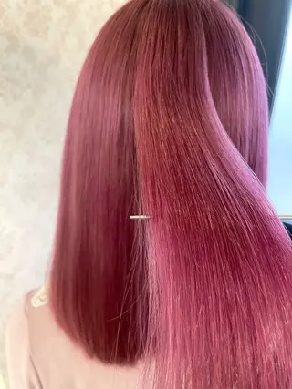セミロング カラー ヒヨシ ルナのヘアスタイル