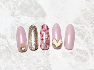 ネイル マジックミラー所属・マジック ミラーのネイルデザイン