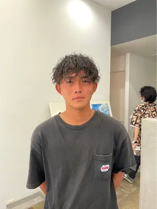 ショート LINE.ai所属・mei／周南 ／ぷつっと／レイヤーのヘアスタイル