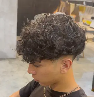 パーマ メンズ 林 侑弥のヘアスタイル