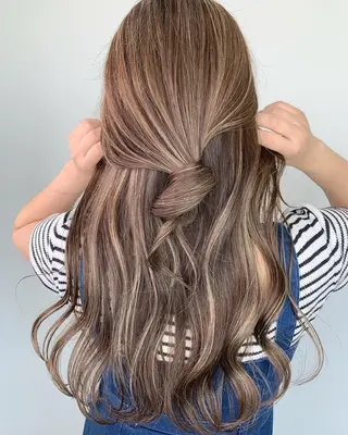 カラー LINOET NAGOYA所属・中川 来紀のヘアスタイル