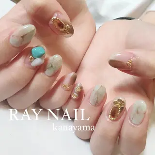 ネイル Arowa 伊田のネイルデザイン