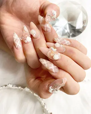 ネイル ayaka ギャルネイル🎀のネイルデザイン