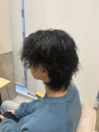 ミディアム パーマ メンズ GO TODAY シェアサロン 名古屋パルコ所属・仲地 大地のヘアスタイル