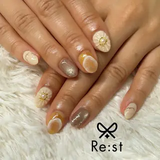 ネイル Re:st(リスト)所属・磯崎 梨乃のネイルデザイン