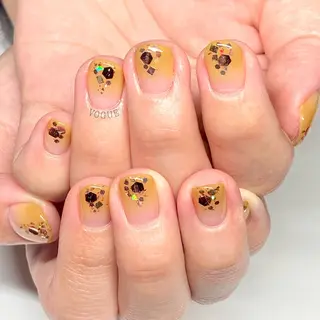 ネイル VOGUE ×SWANのネイルデザイン