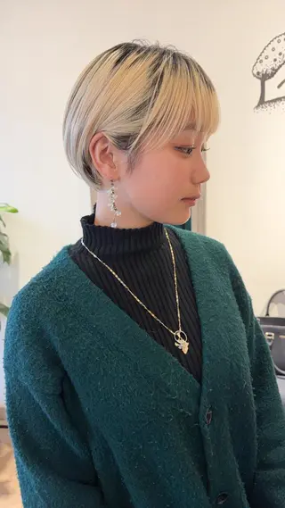 ショート カラー .iyu所属・吉祥寺小顔×ショート 🍋宮本大輔🍋のヘアスタイル