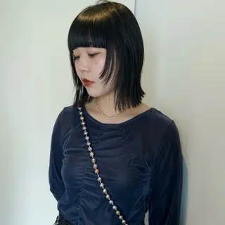 ショート nonoka オリーブ/レイヤーのヘアスタイル