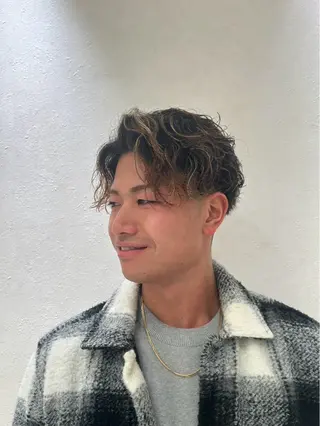 ミディアム 牧野 隼大のヘアスタイル