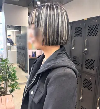 カラー ルシ🌈/ハイトーン デザインカラー/町田のヘアスタイル