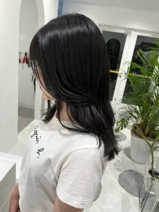 ミディアム femme所属・femme YUIのヘアスタイル