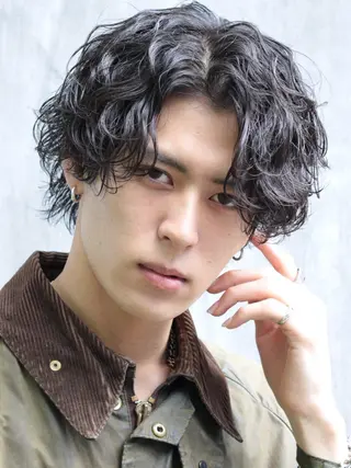 ショート カラー パーマ ヘアアレンジ メンズ スパイキー/フェザー /波巻き/かいとのヘアスタイル