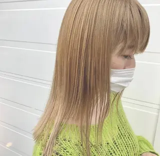 セミロング カラー doc.所属・doc. 和田のヘアスタイル