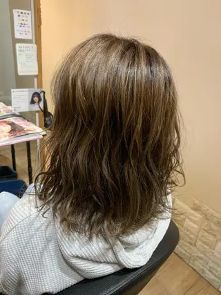 ミディアム カラー 大久保 隆蔵のヘアスタイル