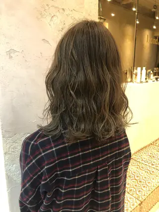 セミロング カラー 美髪/カラー 美容院🌈渡辺隼也のヘアスタイル