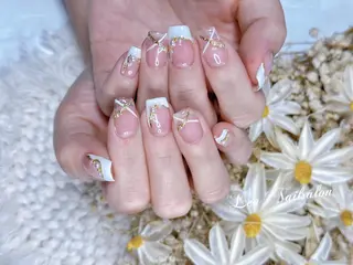 ショート カラー ネイル Lea NAILsalon所属・Le’a NailSalonのネイルデザイン