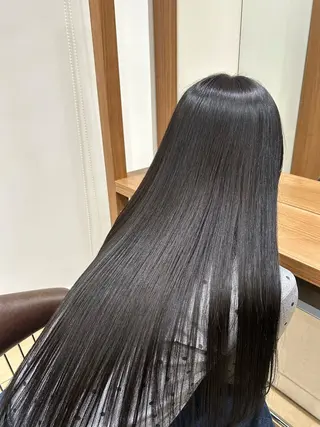 ロング カラー 佐々木 萌衣/ 髪質改善/つやカラーのヘアスタイル