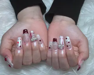 ネイル RAFFINE 月🦋🩵のネイルデザイン