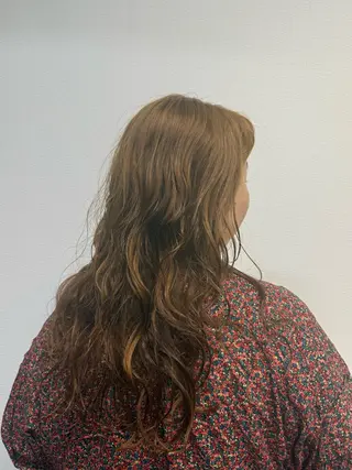 ロング カラー パーマ 艶カラー🕊️ ✴︎Yukari✴︎のヘアスタイル