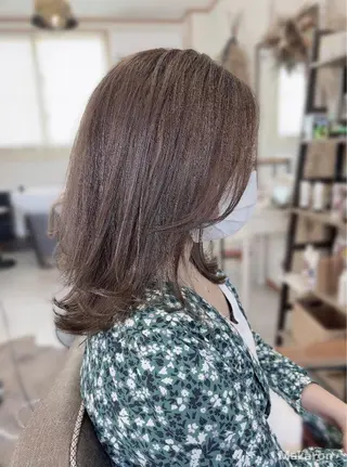 ミディアム カラー hair works raptureのヘアスタイル