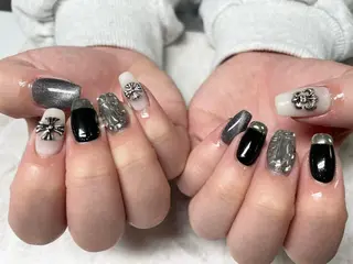 ネイル Roi〈ロワ〉 Minakoのネイルデザイン