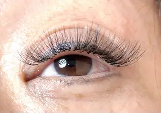 マツエク・マツパ cachette eyelash所属・月森 未奈子のマツエク・マツパデザイン