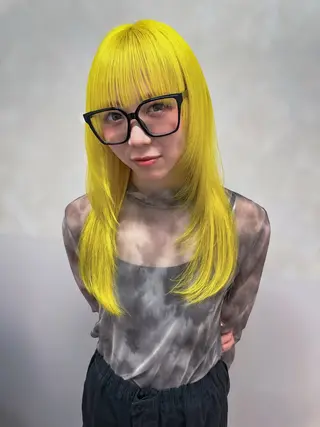 ロング カラー ハイトーン/ 縮毛矯正のヘアスタイル