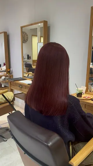 ロング 小西冬馬  髪質改善 縮毛矯正 艶カラーのヘアスタイル