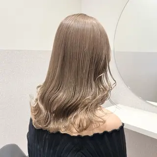 セミロング カラー 💖暖色・ハイトーン 🐈みおり💖のヘアスタイル