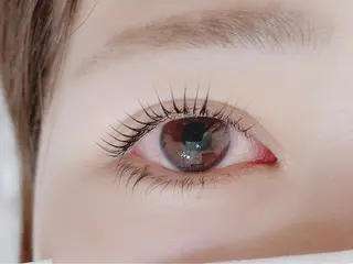 マツエク・マツパ sucre所属・小林 優美のマツエク・マツパデザイン