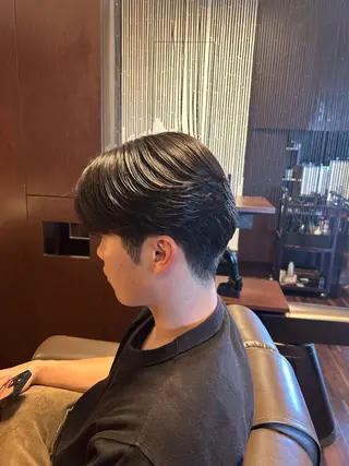 ショート レイヤー/透明感カラ ー/茅ヶ崎/momiのヘアスタイル