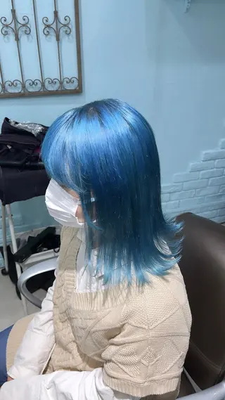 ミディアム カラー ヘアアレンジ 🩶【推しハイトーン 】yuzu🩶のヘアスタイル