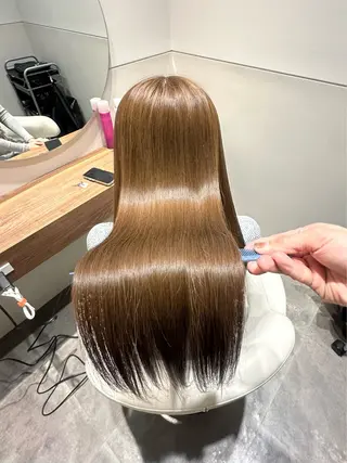 ロング カラー EMIL/上野駅近 /ブリーチ縮毛矯正のヘアスタイル