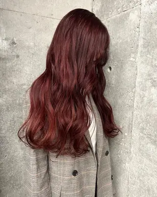 ロング カラー ヘアアレンジ viewstokyo所属・mana 暖色カラーカットのヘアスタイル