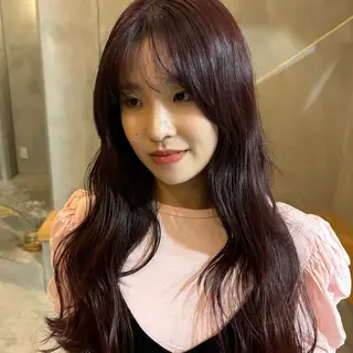 ロング カラー 小西 萌々香のヘアスタイル