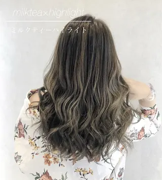 セミロング カラー 代表/七瀬/ギャル/ シールエクステ/渋谷のヘアスタイル