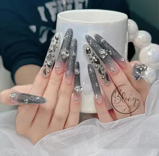 ロング Bling Salonのネイルデザイン