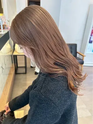 セミロング カラー 大園 佳怜のヘアスタイル